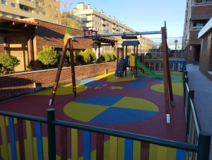 Mejora parque infantil en zonas comunes